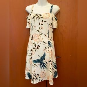 Lovely Size Small A-Line Floral Cold Shoulder Short sleeved dress.